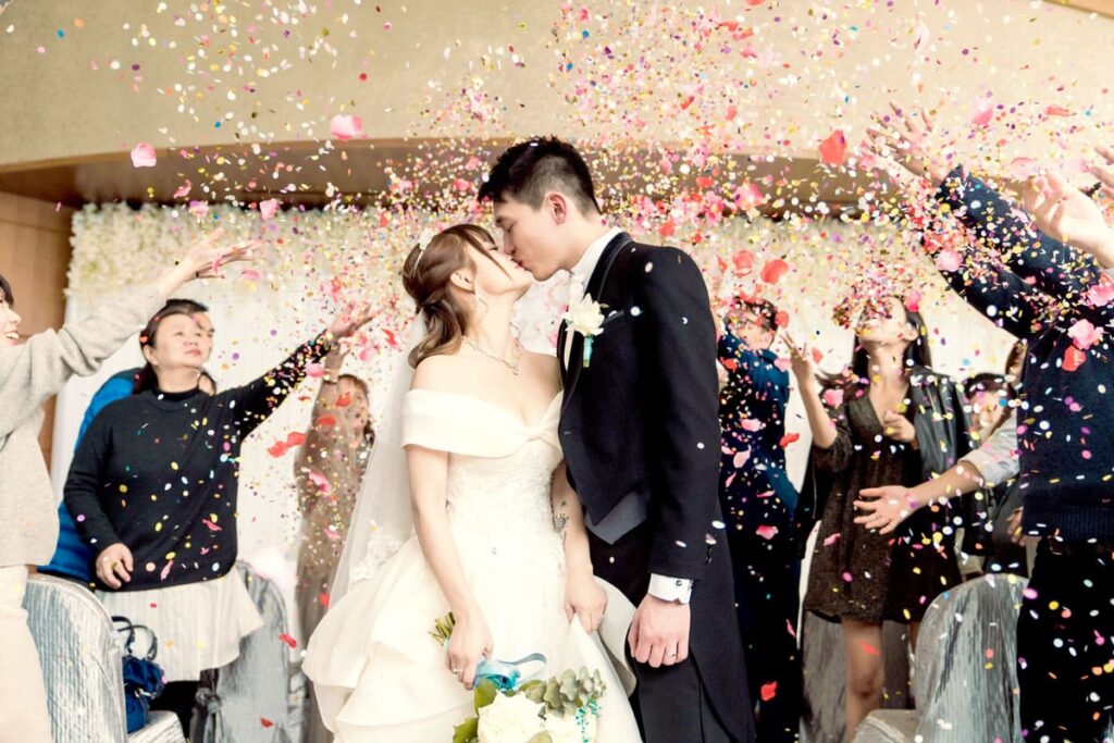 Fotografía boda romántica en iglesia de Quito